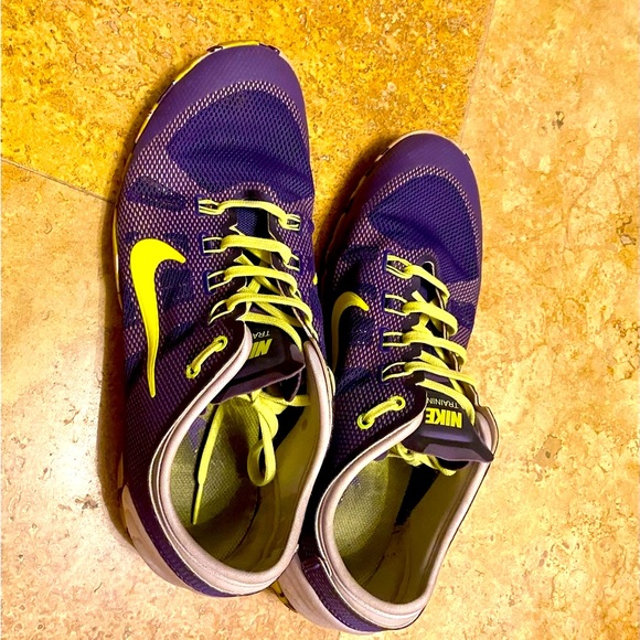 Nike Flex Trainer in purple/green - Picture 2 of 4